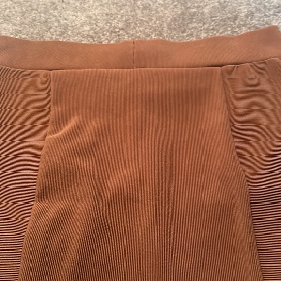 🌷2/10🌷 H&M size M skirt - Picture 4 of 4